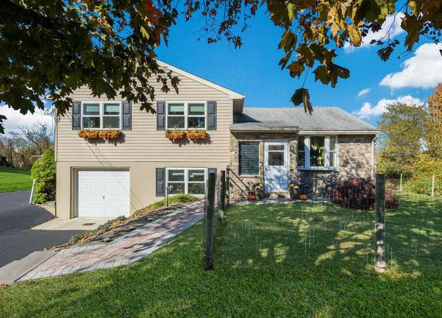 Property at 7078 Easton Rd, Pipersville, PA 18947, 3 beds, 1.5 baths