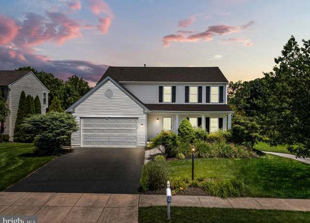 Property at 224 Rolling Glen Ln, Spring City, PA 19475, 4 beds, 3 baths