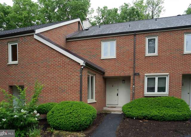 Property at 24 Beechtree Ln, Mountville, PA 17554, 2 beds, 2.5 baths