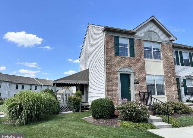 Property at 1000 Cobblestone Ln, Lancaster, PA 17601, 3 beds, 2 baths