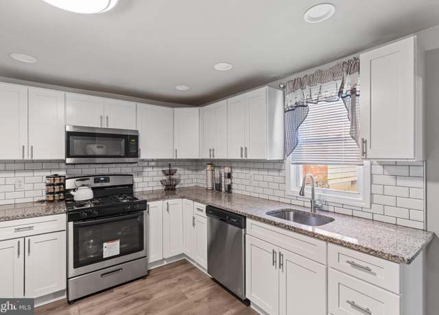Property at 255 Chestnut St, Pottstown, PA 19464, 3 beds, 1.5 baths