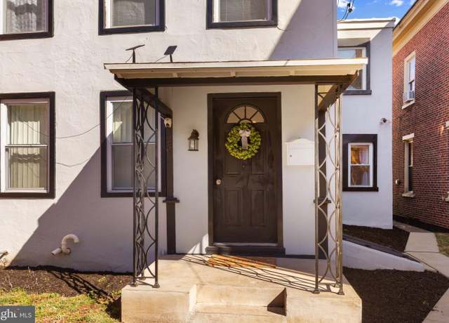 Property at 255 Chestnut St, Pottstown, PA 19464, 3 beds, 1.5 baths