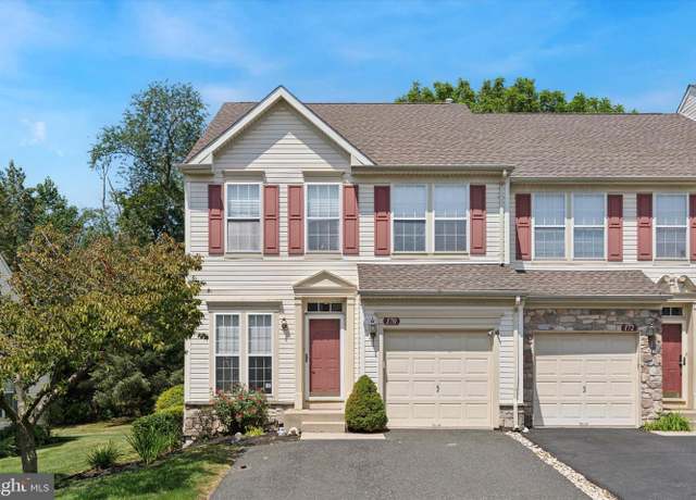 Property at 170 Royer Dr, Collegeville, PA 19426, 3 beds, 2.5 baths