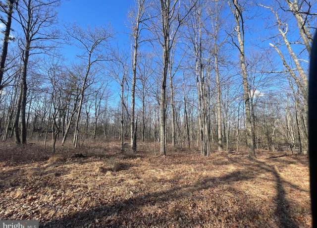 Property at 572 Chamonix Ln, Zion Grove, PA 17985