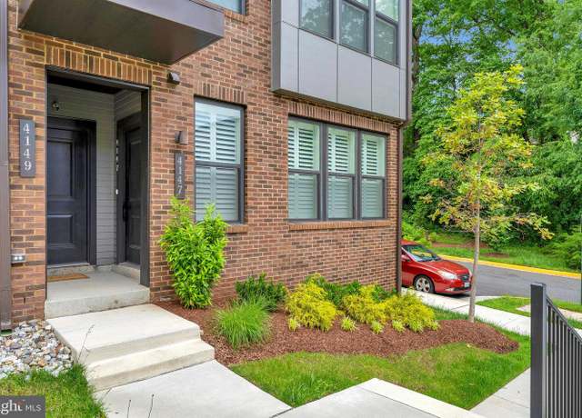 Property at 4149 Red Mulberry Dr, Fairfax, VA 22033, 3 beds, 2.5 baths
