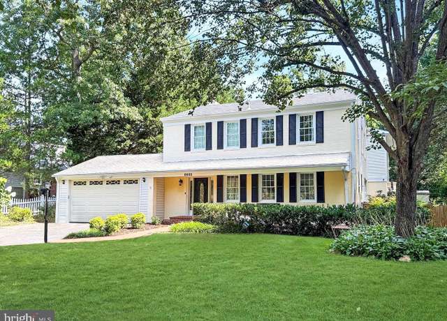 Property at 8932 Stark Rd, Annandale, VA 22003, 4 beds, 3.5 baths