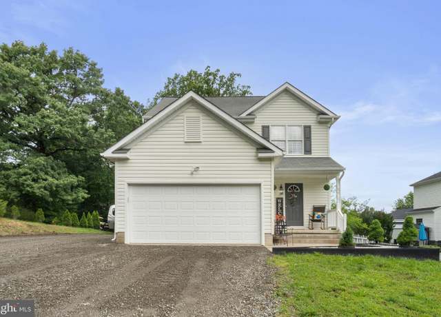 Property at 9170 Cody Ln, King George, VA 22485, 3 beds, 2.5 baths