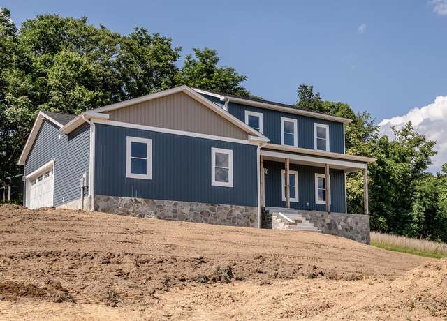 Property at 645 Slonaker Ln, Martinsburg, WV 25405, 4 beds, 2.5 baths