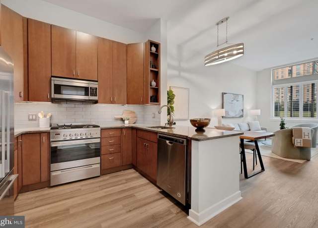 Property at 1000 New Jersey Ave SE #103, Washington, DC 20003, 1 bed, 1 bath
