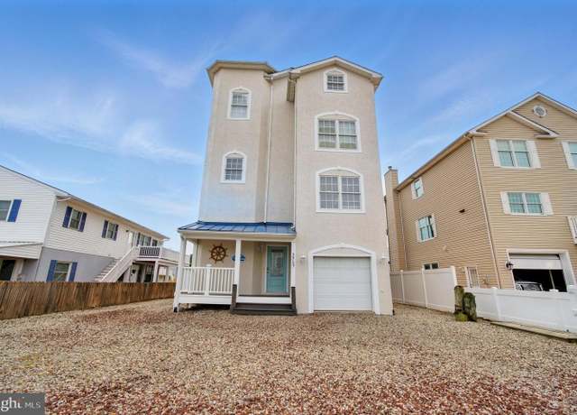 Property at 39157 Garfield Ave, Selbyville, DE 19975, 6 beds, 6 baths