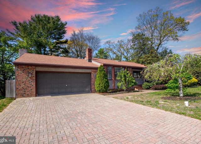 Property at 120 E Oakcrest Ave, Northfield, NJ 08225, 4 beds, 3 baths