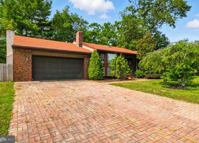 Property at 120 E Oakcrest Ave, Northfield, NJ 08225, 4 beds, 3 baths