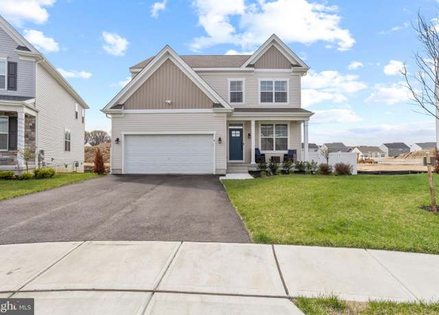 Property at 9 Cambridge Ct, Lumberton, NJ 08048, 4 beds, 2.5 baths