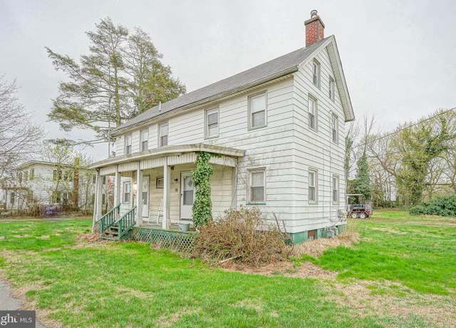 Property at 928-930 Main St, Shiloh, NJ 08353, 3 beds, 2 baths