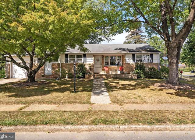 Property at 12 Fox Ln, Hamilton, NJ 08620, 3 beds, 1 bath