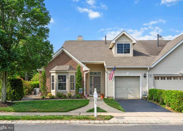 Property at 49 Butler Ave, Bayville, NJ 08721, 2 beds, 2 baths