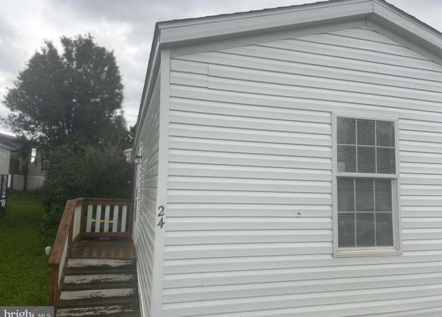Property at 24 Erica Cir, Honey Brook, PA 19344, 2 beds, 2 baths