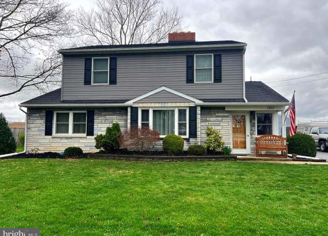 Property at 7322 Angle Rd, Chambersburg, PA 17202, 4 beds, 2 baths