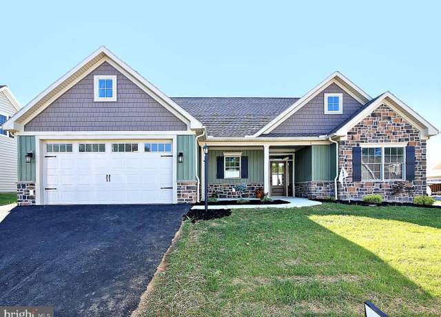Property at 117 Allwein Dr, Lebanon, PA 17042, 2 beds, 2 baths