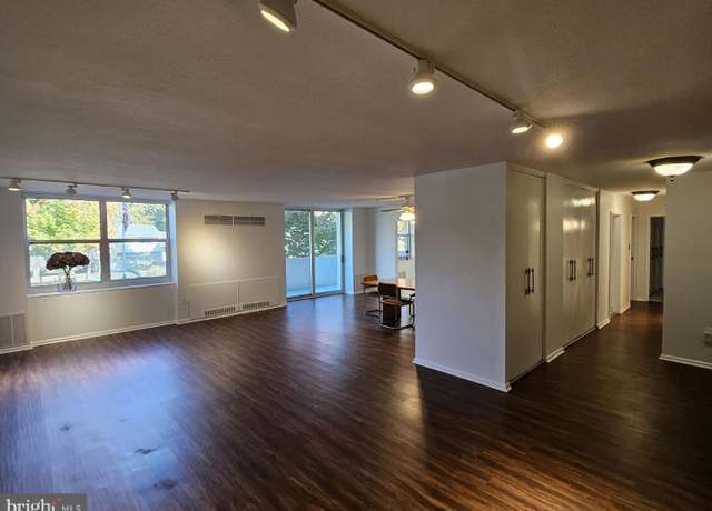 Property at 7301 Coventry Ave #210, Elkins Park, PA 19027, 2 beds, 2 baths