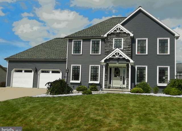 Property at 11 Rolling Ridge Dr, Milton, PA 17847, 4 beds, 2.5 baths