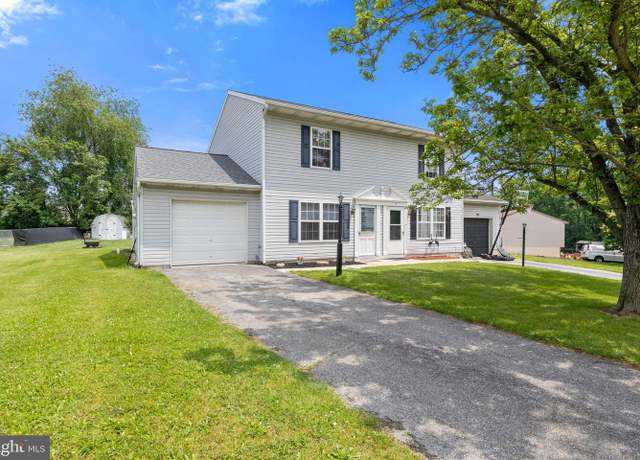 Property at 2957 Solar Dr, Dover, PA 17315, 2 beds, 1.5 baths