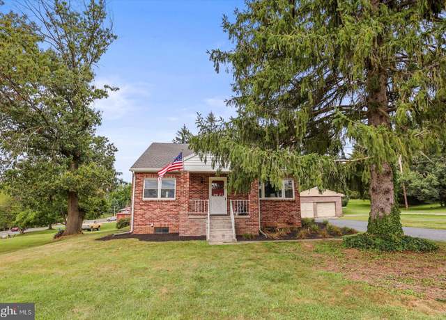 Property at 641 Paradise Rd, York, PA 17406, 4 beds, 1 bath