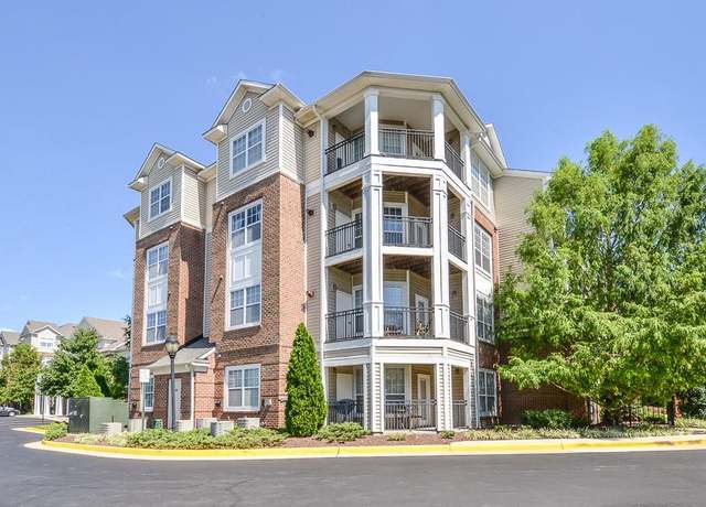 Property at 12953 Centre Park Cir #222, Herndon, VA 20171, 2 beds, 1 bath