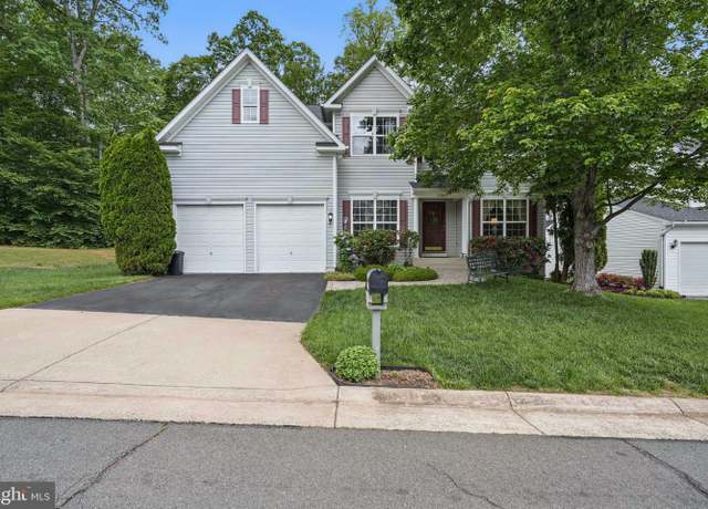 Property at 5280 Gunston Hall Dr, Woodbridge, VA 22193, 5 beds, 3.5 baths