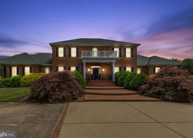 Property at 11203 North Club Dr, Fredericksburg, VA 22408, 5 beds, 6.5 baths
