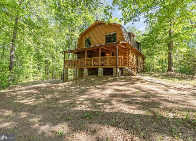 Property at 816 Hartwood Rd, Fredericksburg, VA 22406, 3 beds, 2 baths