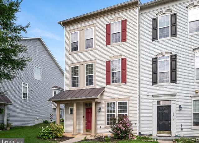 Property at 74 Davis St, Charles Town, WV 25414, 3 beds, 2.5 baths