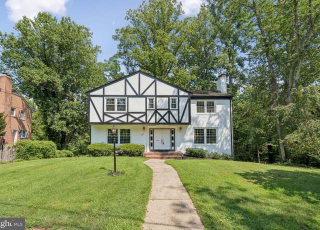 Property at 2827 Ellicott St NW, Washington, DC 20008, 5 beds, 4.5 baths