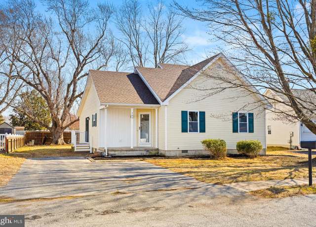 Property at 105 Courtney Ln, Felton, DE 19943, 4 beds, 2 baths