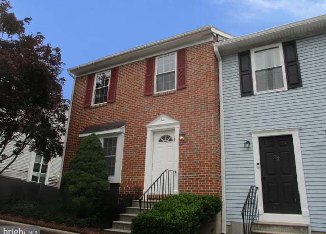 Property at 10 Ingrid Ct, Wilmington, DE 19808, 3 beds, 2.5 baths