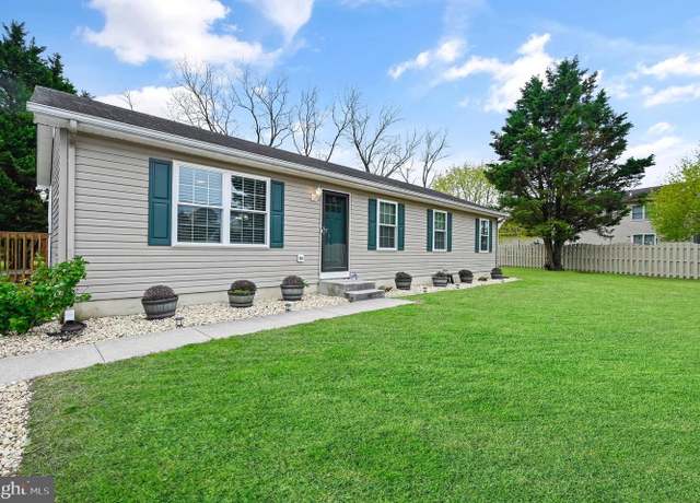 Property at 10572 Georgetown Rd, Laurel, DE 19956, 4 beds, 2 baths