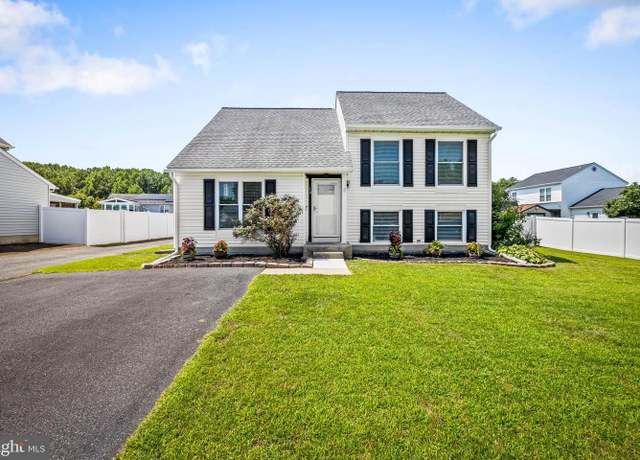 Property at 19 Sproul Ct, Baltimore, MD 21220, 4 beds, 2 baths
