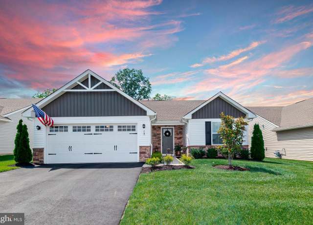 Property at 18 Senators Way, Berlin, NJ 08009, 3 beds, 2 baths