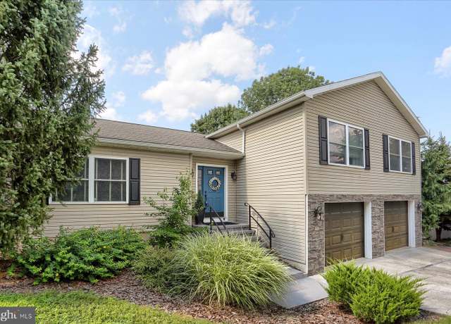Property at 7220 Audubon Dr, Harrisburg, PA 17111, 3 beds, 2 baths