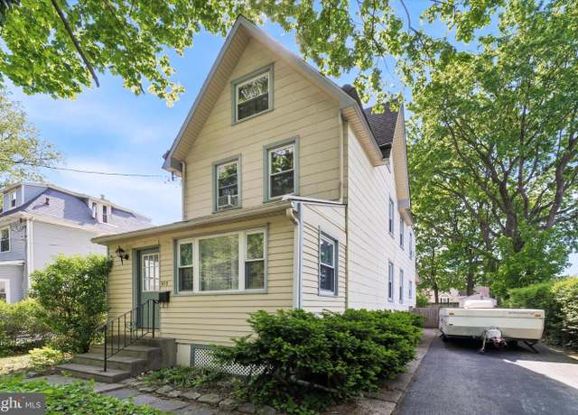 Property at 317 S Ridgeway Ave, Glenolden, PA 19036, 4 beds, 1.5 baths