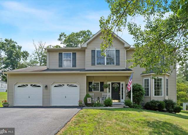 Property at 151 4th St, Schwenksville, PA 19473, 4 beds, 2.5 baths