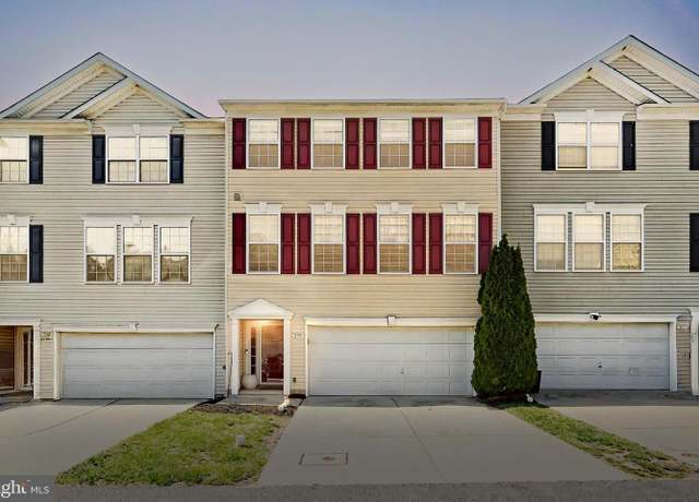 Property at 2170 Golden Eagle Dr, York, PA 17408, 3 beds, 2.5 baths