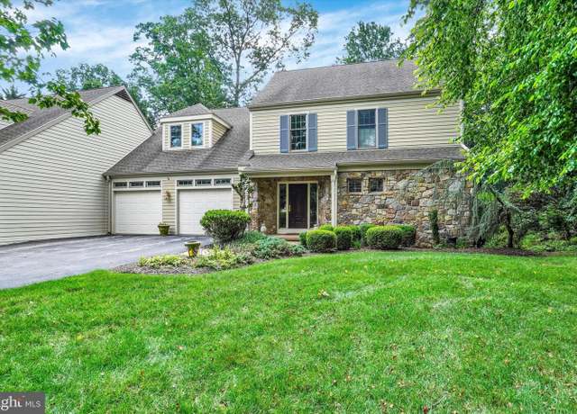 Property at 2086 Rosewood Ln, York, PA 17403, 5 beds, 4.5 baths