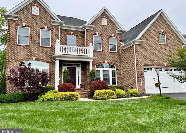 Property at 25995 Lilac Oaks Pl, Aldie, VA 20105, 6 beds, 5 baths