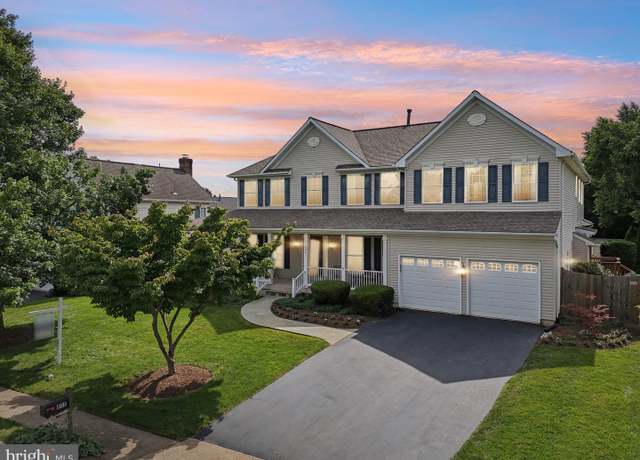 Property at 805 Valley Springs Dr, Purcellville, VA 20132, 6 beds, 4.5 baths