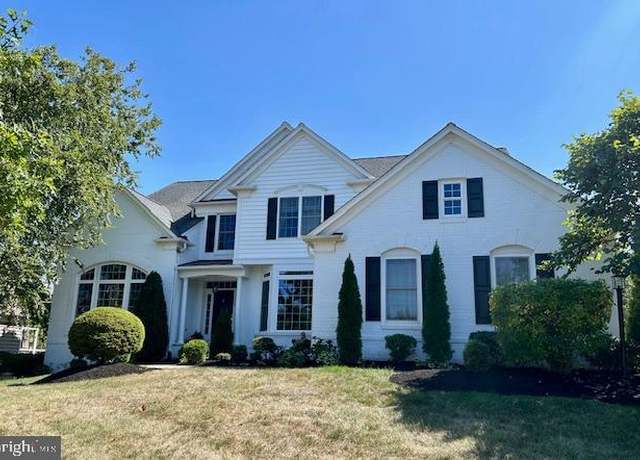 Property at 43769 Churchill Glen Dr, Chantilly, VA 20152, 5 beds, 5 baths