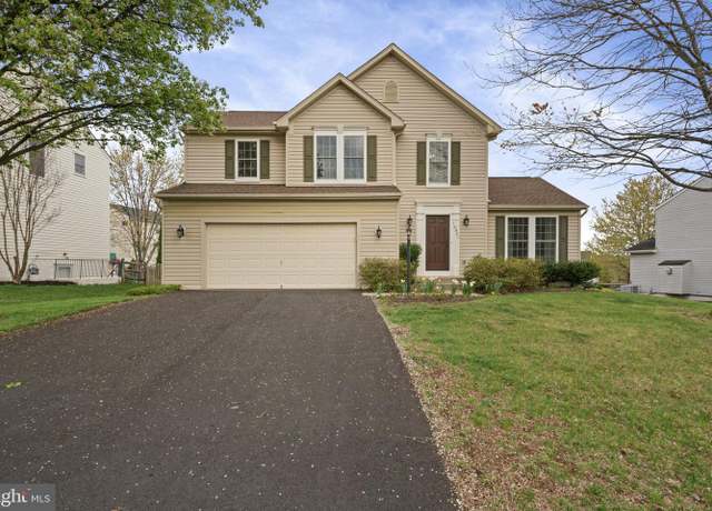 Property at 10921 Pennycress St, Manassas, VA 20110, 4 beds, 2.5 baths