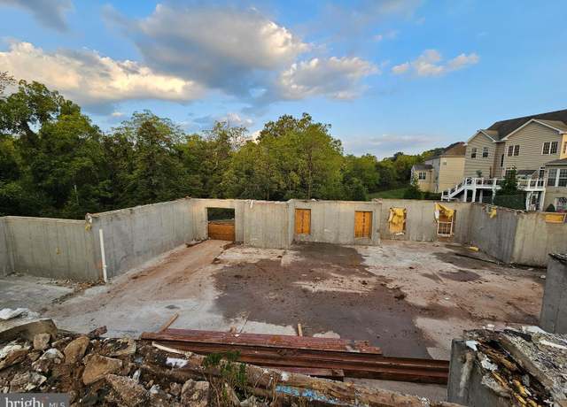 Property at 5005 Burnside Farm Pl, Haymarket, VA 20169, 5 beds, 4.5 baths