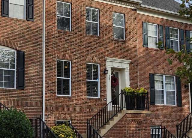 Property at 642 Belmont Bay Dr, Woodbridge, VA 22191, 3 beds, 3.5 baths