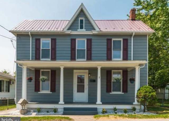 Property at 827 Maryland Ave, Martinsburg, WV 25401, 4 beds, 1.5 baths